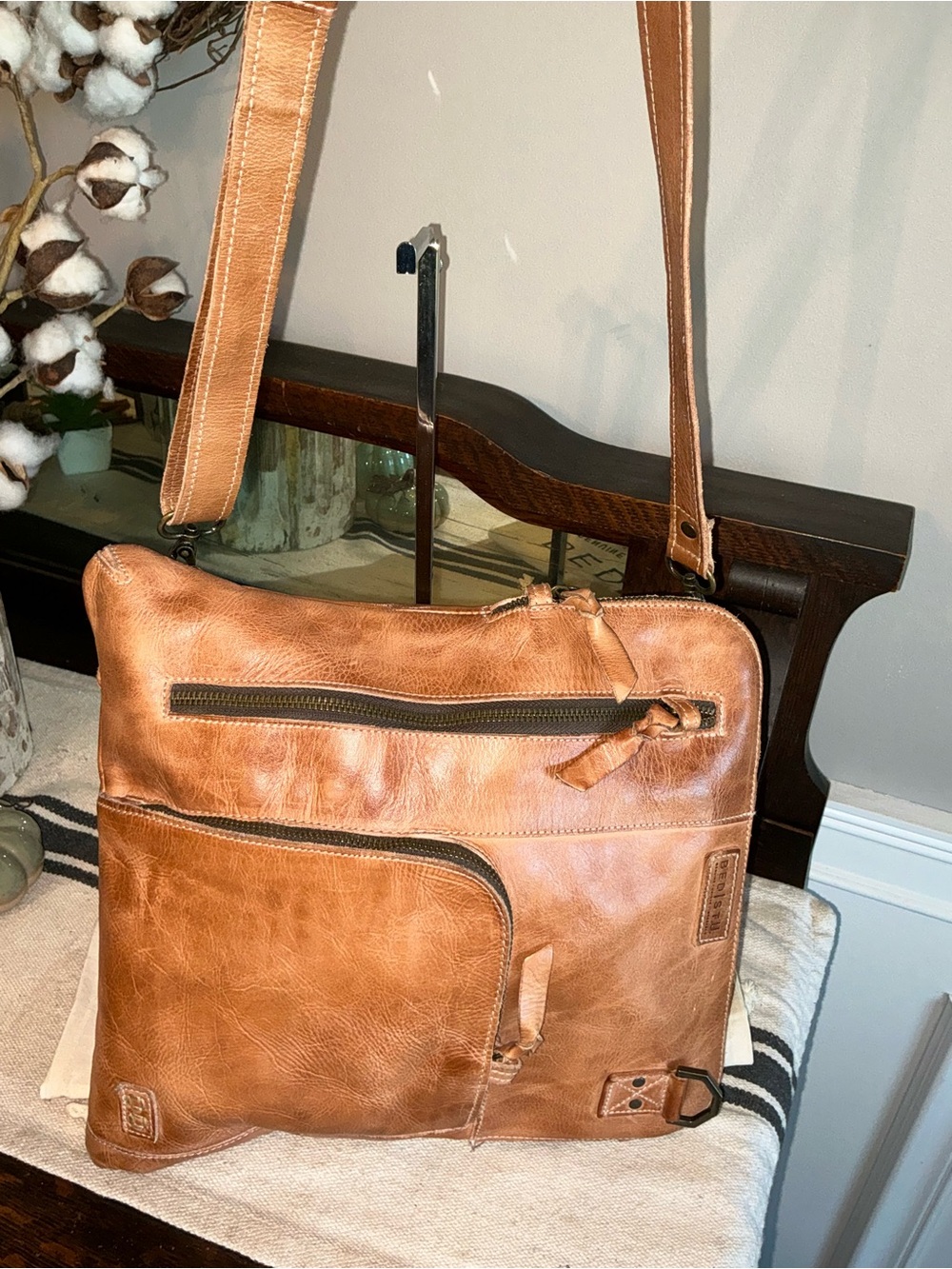 NWOT Bed Stu Aiken Leather Crossbody Convertible Bag Tan Rustic Retail $280 - Picture 11 of 15